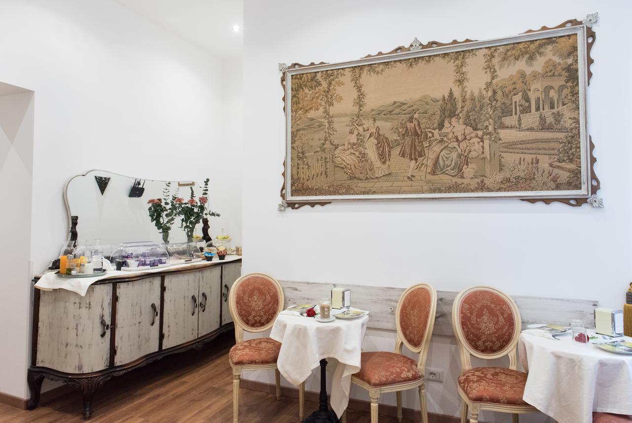 Domus Giulia Bed and breakfast 2*
