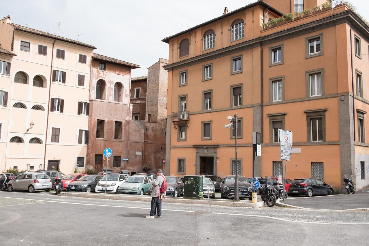 Bed and breakfast Domus Giulia 2*