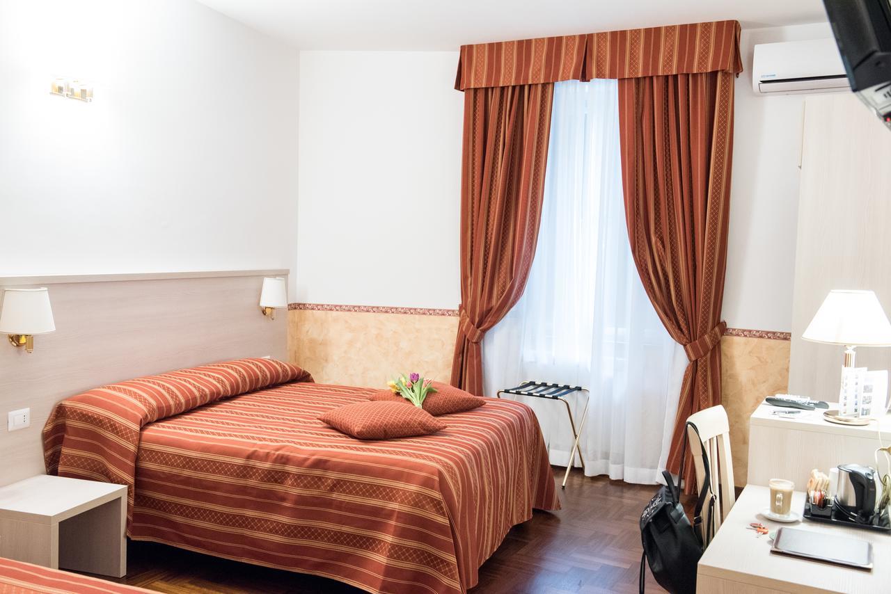 Domus Giulia Roma